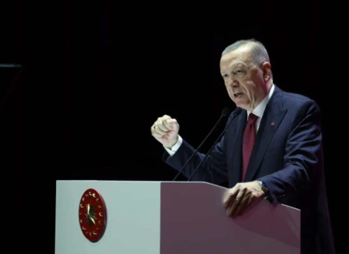 Erdoğan kurmaylarını dikkatli olun diye uyardı: Kritik s&uuml;rece giriyoruz!