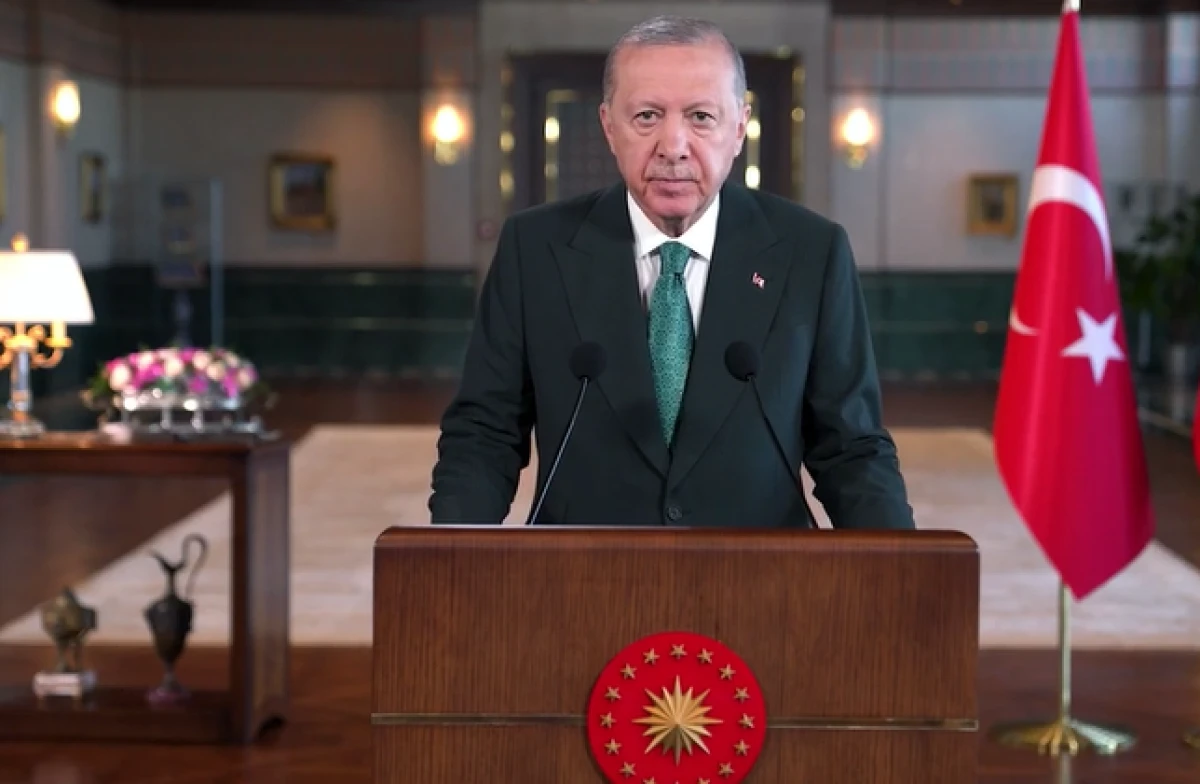 Erdoğan'dan &Ouml;NDER Kurultayı'na tarihi &ccedil;ağrı: Suni engeller kalktı, başarı geldi