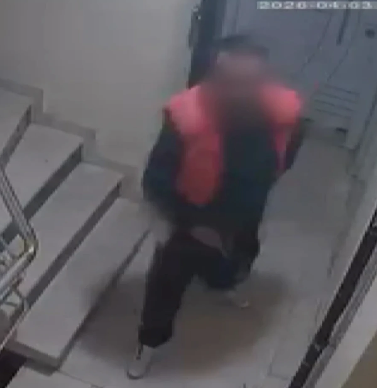 Esenyurt&rsquo;ta şaşkına &ccedil;eviren hırsız                     