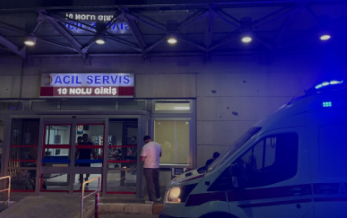 Eşini hastanede silahla vurarak ağır yaraladı 