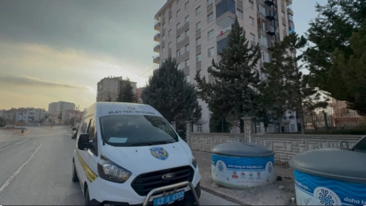 Eşini tabancayla bacağından vurdu           