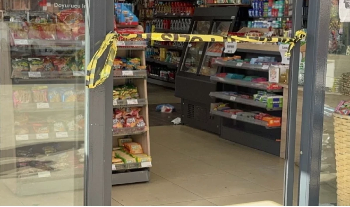 Eski eşini kucağındaki bebekle bıçakladı 