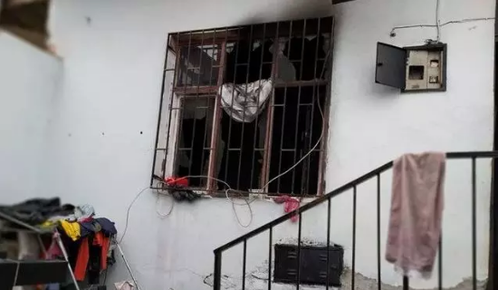 Ev yangınında baba ve 8 yaşındaki kızı hayatını kaybetti