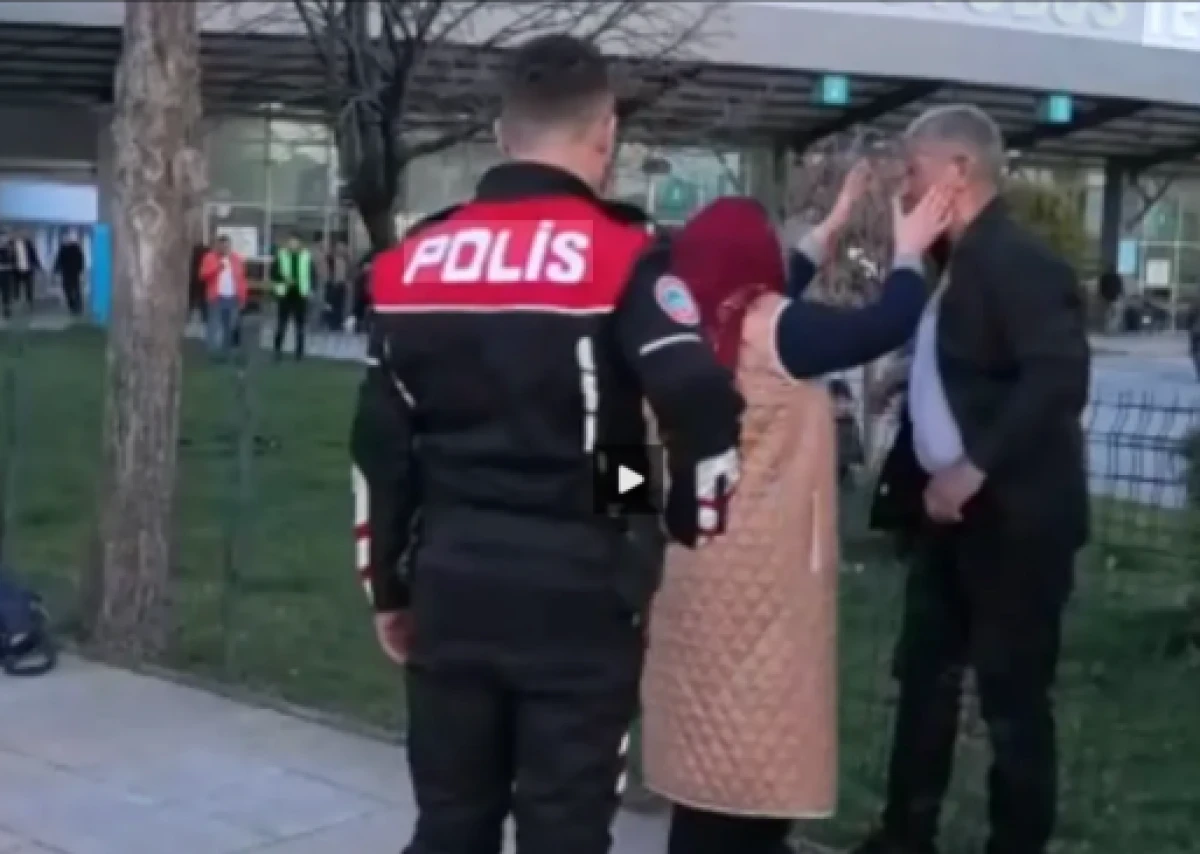 Evlenmekten vazge&ccedil;ti                                    