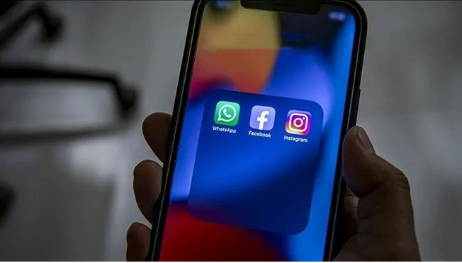 Facebook, Instagram ve WhatsApp artık ücretli mi oluyor?