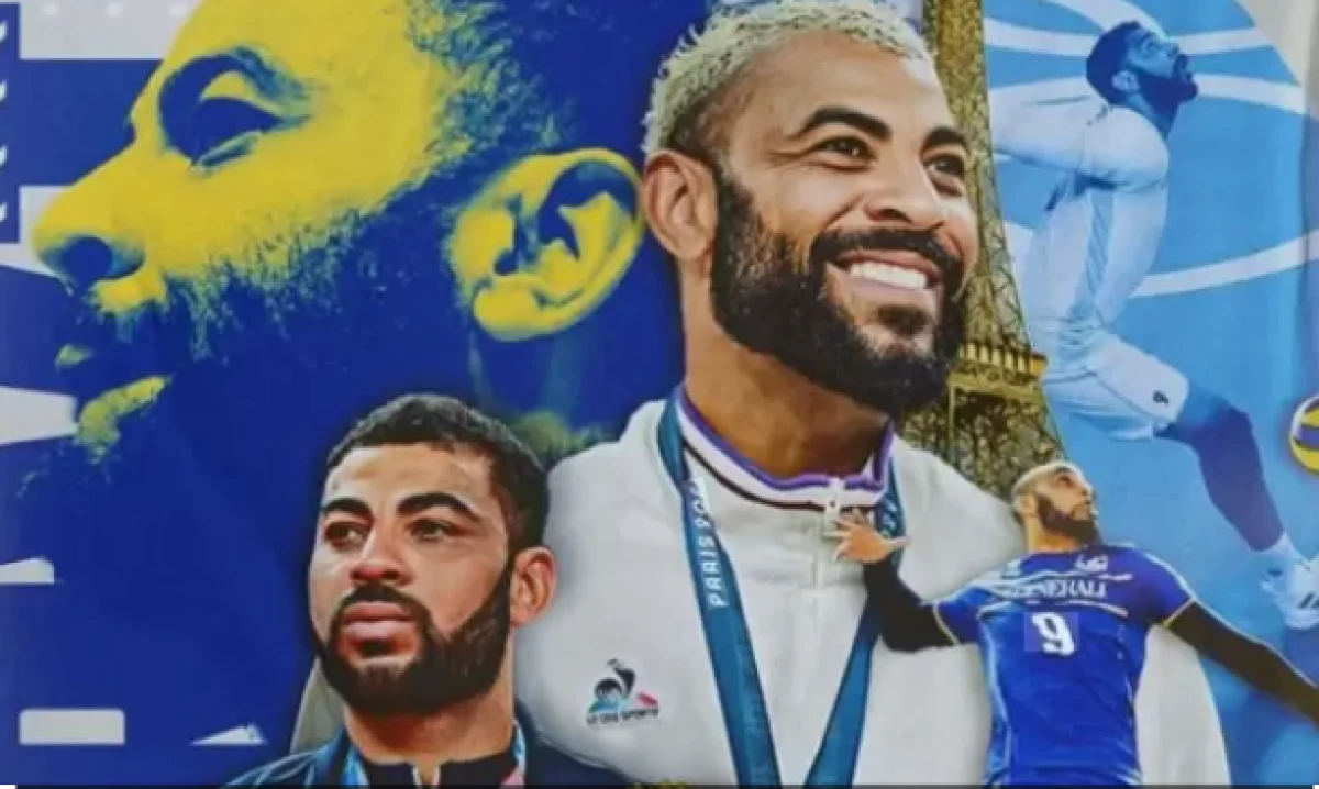 Fenerbah&ccedil;eli oyuncu ma&ccedil; &ouml;ncesi sigara i&ccedil;erken yakalandı        