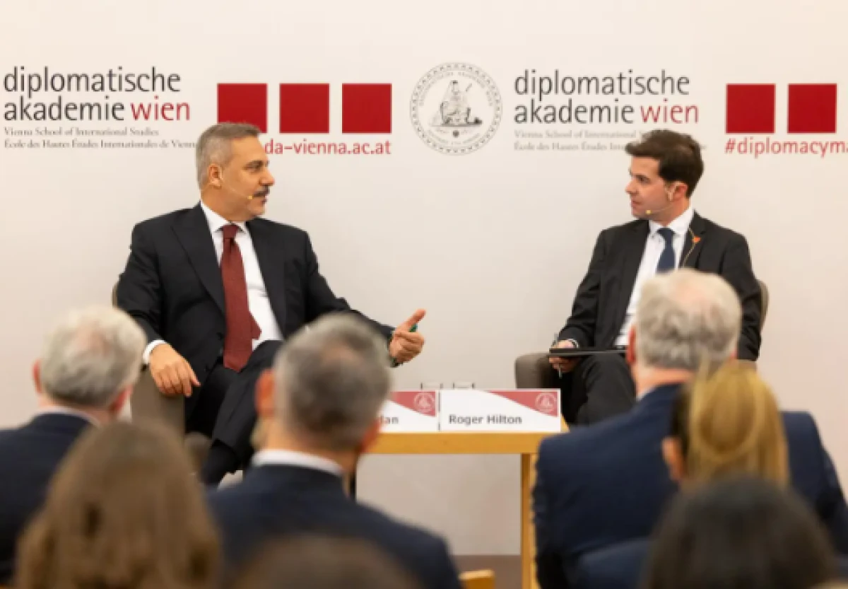 Fidan, Avrupa'nın g&ouml;beğinde mesajı verdi: Artık AB'den daha b&uuml;y&uuml;k!