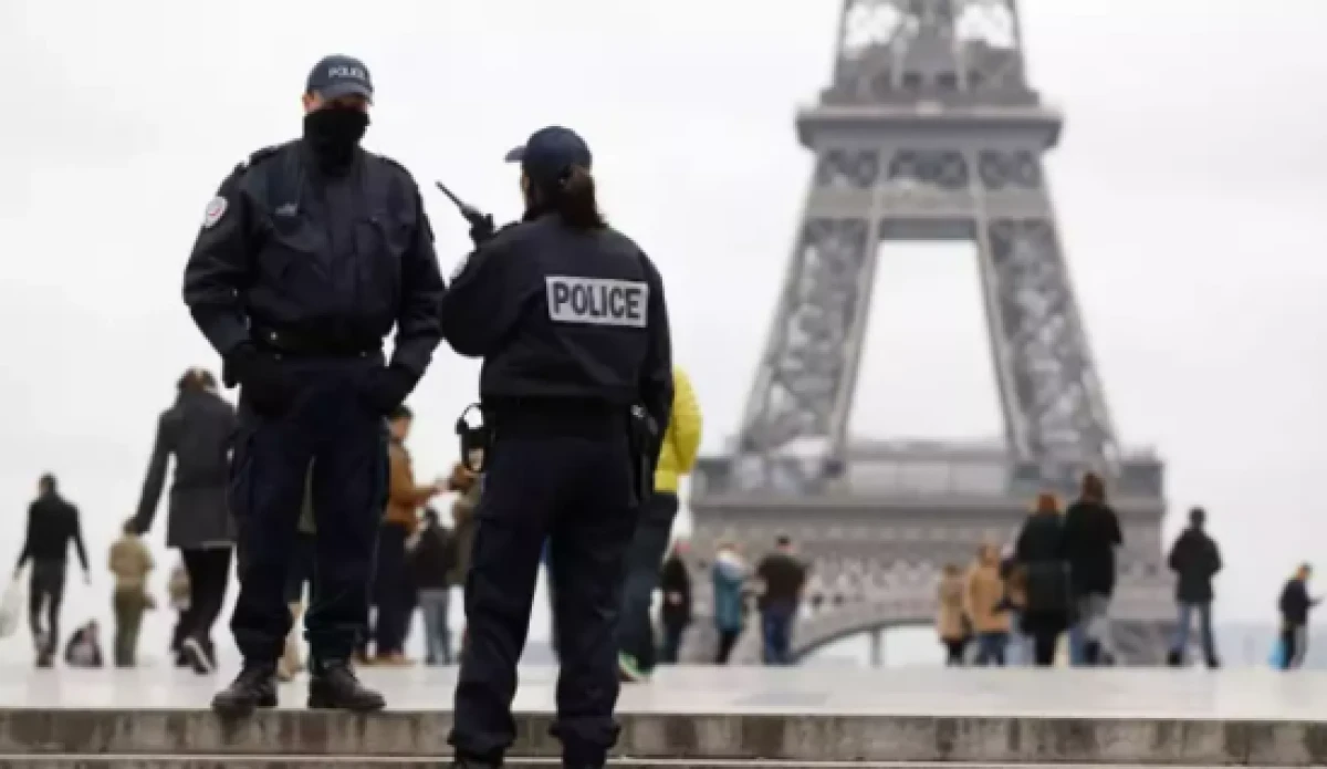 Fransa'da İslam karşıtı karar   