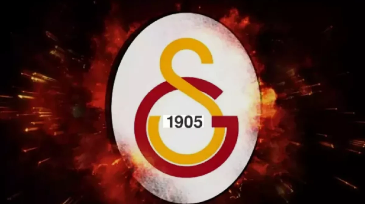 Galatasaray yıldız futbolcunun peşinde   