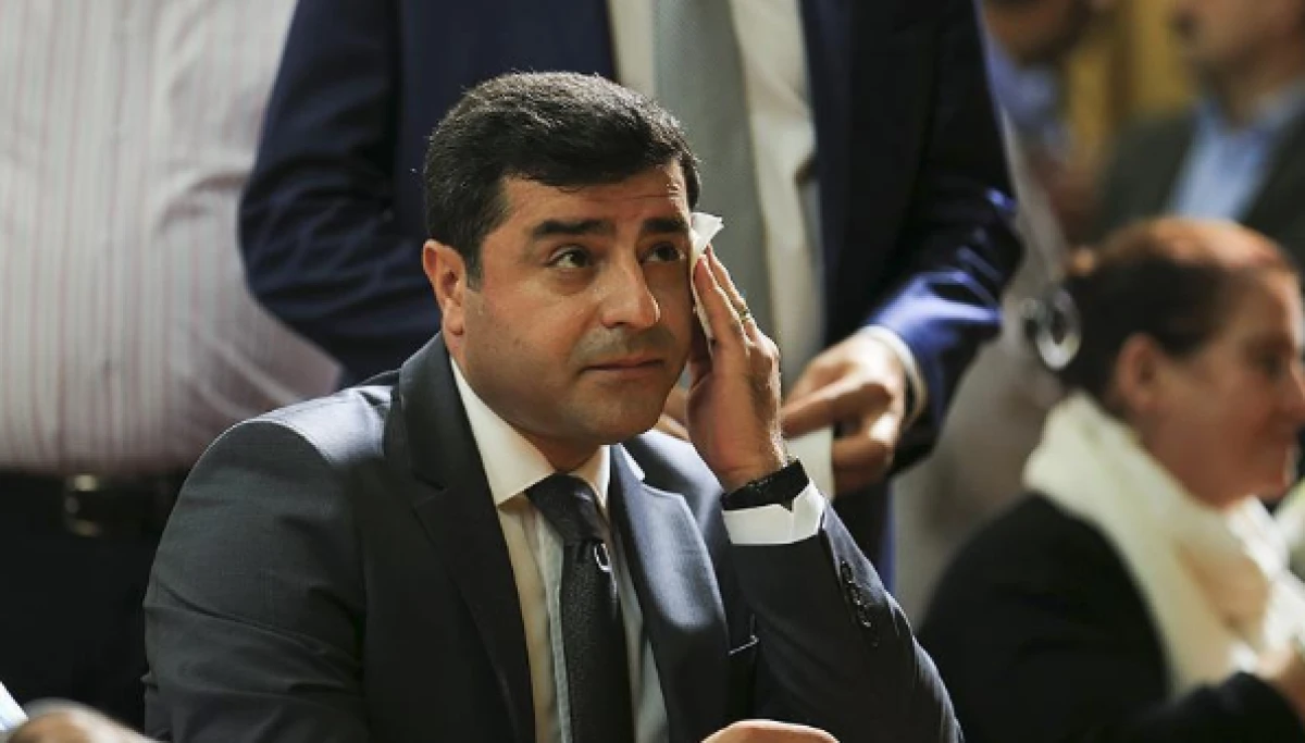 Gazeteci Fatih Atik&rsquo;ten bomba iddia: Selahattin Demirtaş sonbaharda tahliye mi ediliyor?