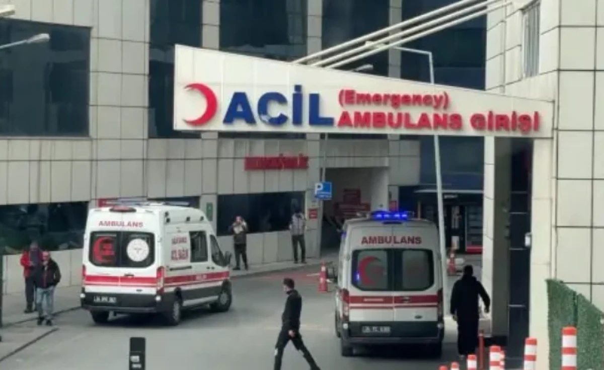 Gaziosmanpaşa'da sır &ouml;l&uuml;m. Kaldırıldığı hastanenin 10. katından d&uuml;şt&uuml;