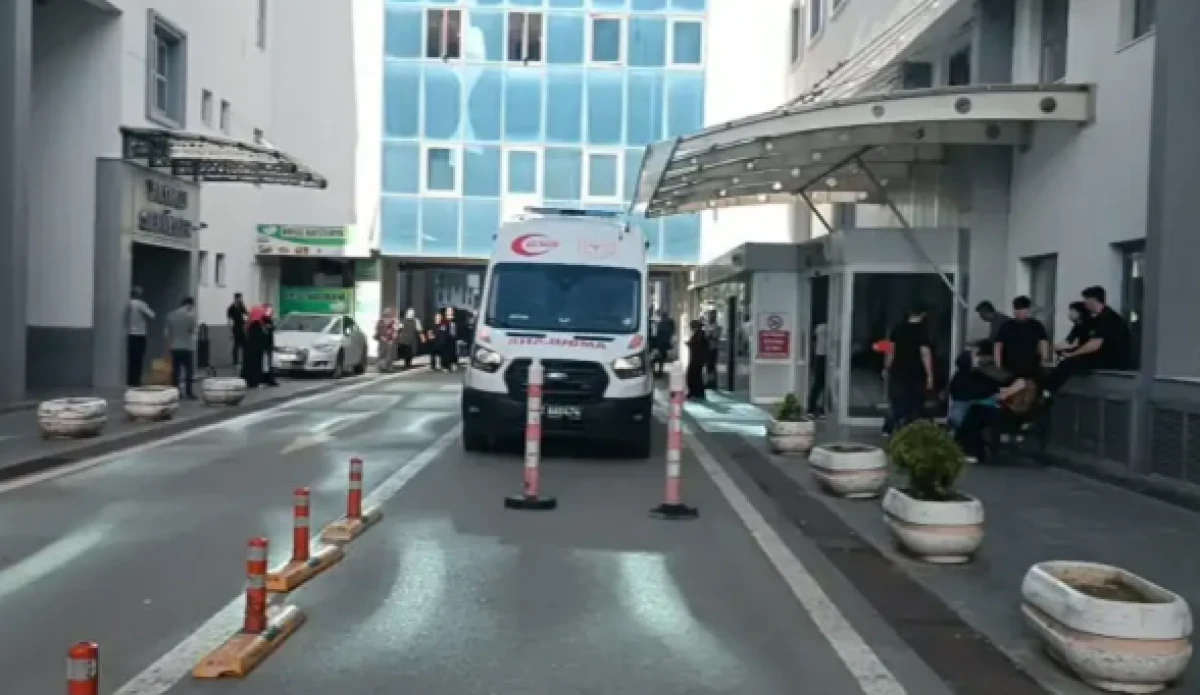 Halı silkerken canından oldu! 8&rsquo;inci kattan d&uuml;şerek hayatını kaybetti