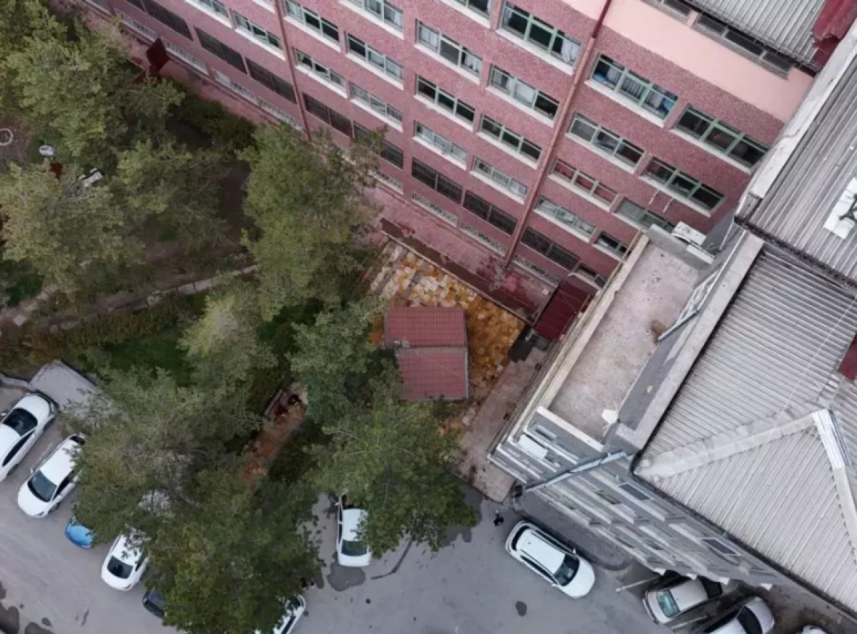 Hastane bah&ccedil;esinde t&uuml;rbe                    