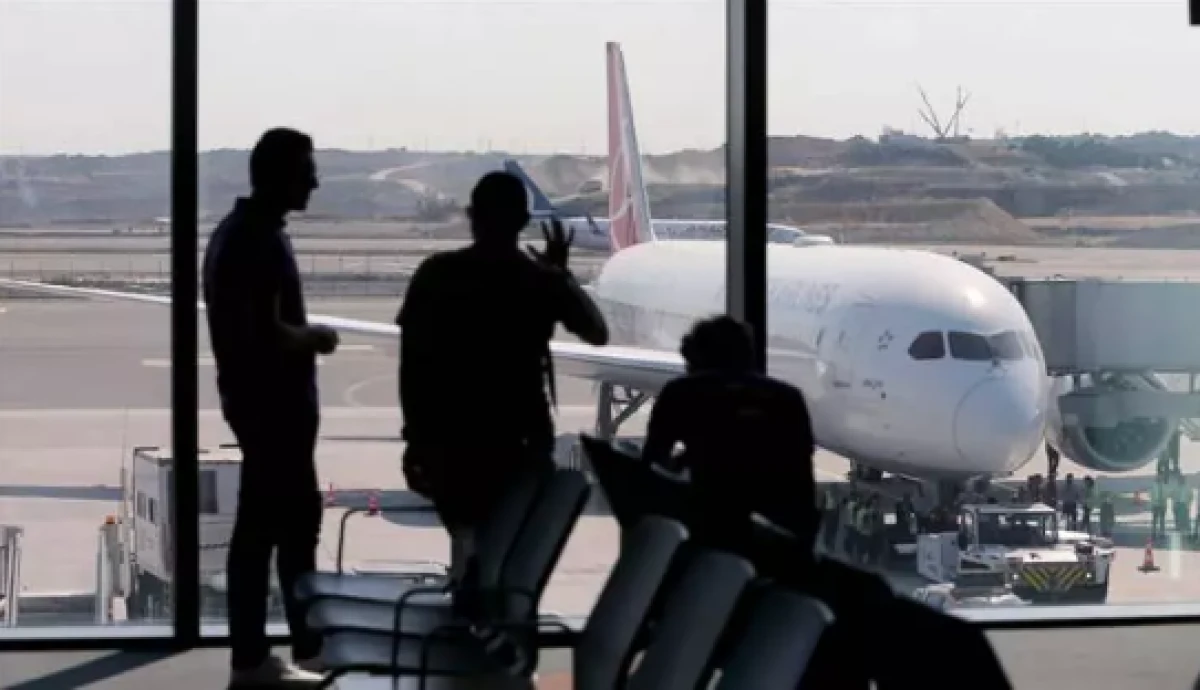 Havalimanlarında kuyruk alarmı                      