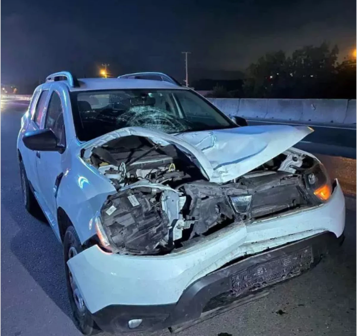 Hem otomobil çarptı, hemde üzerinden birçok araç geçti