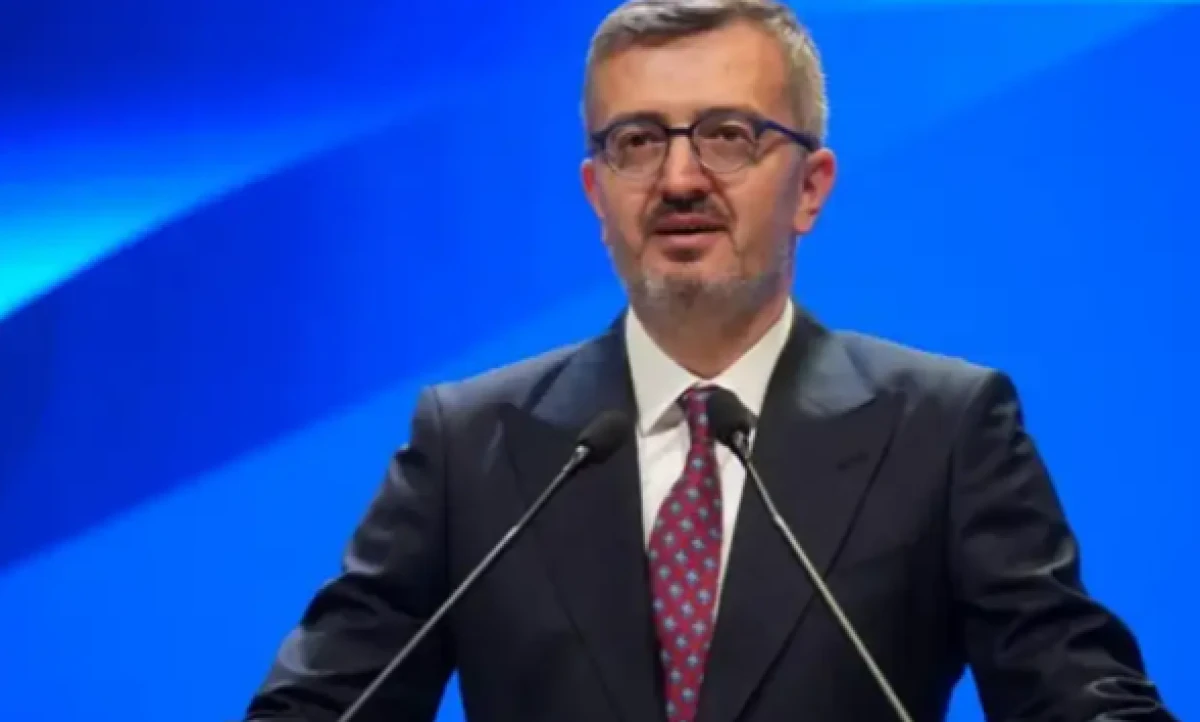 İletişim Başkanı Duran Aliya İzetbegovi&ccedil;'i andı