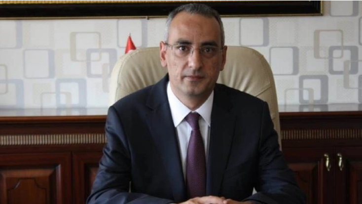 İntihara kalkışan Armutlu Kaymakamı, yaşamını yitirdi              