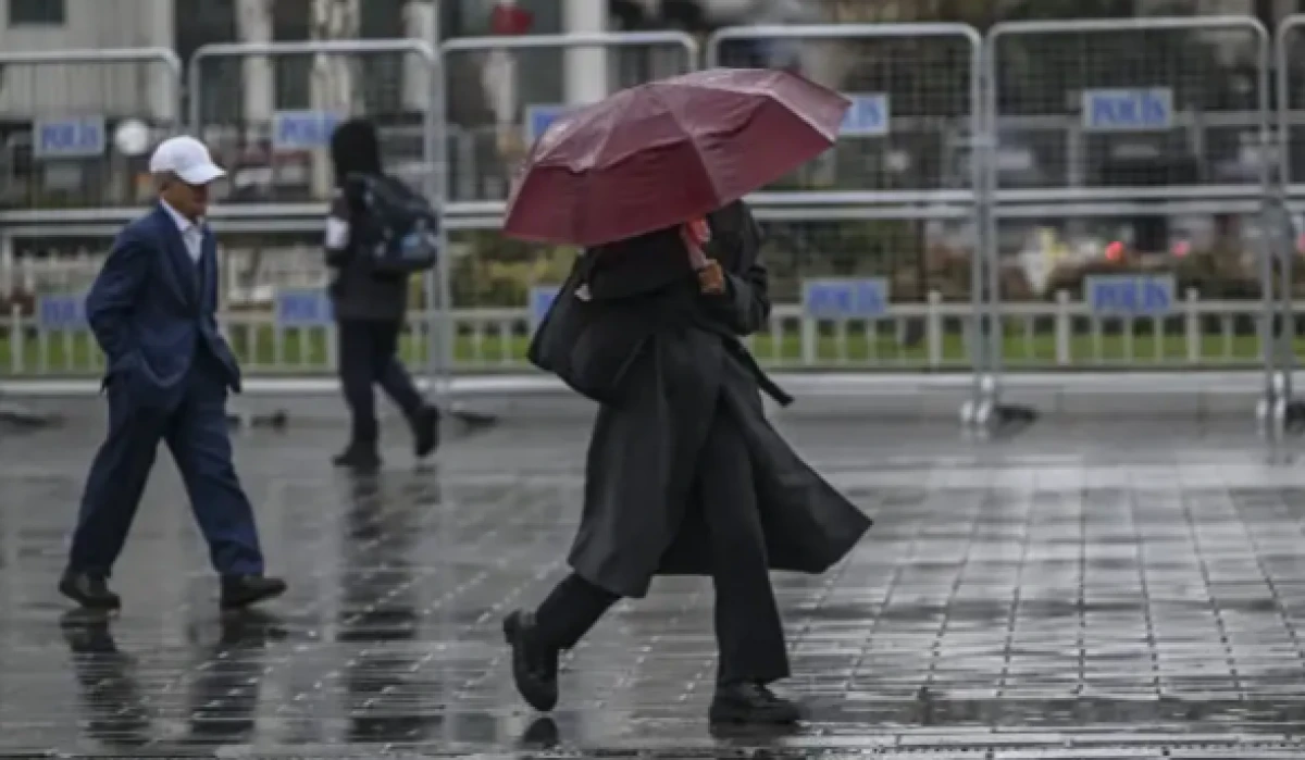 İstanbul dahil 19 il i&ccedil;in alarm! Meteoroloji kuvvetli yağışa karşı uyardı