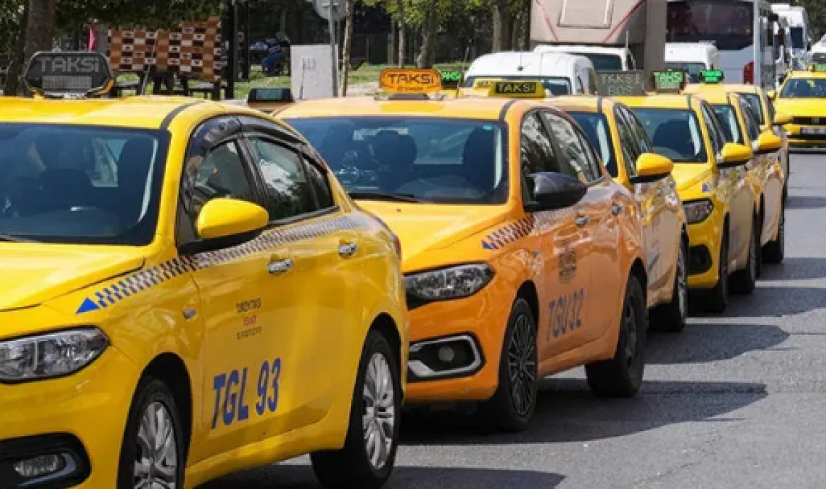 İstanbul taksilerinde Singapur modeli: Taksiciler Odası yeni yerli uygulamayı a&ccedil;ıkladı...