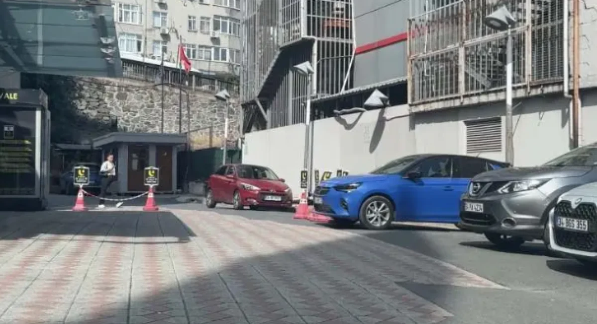 İstanbul'da hastanenin otopark &uuml;creti kriz &ccedil;ıkardı