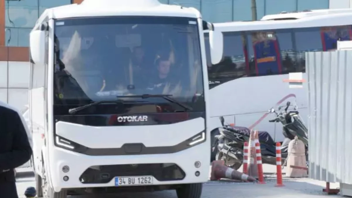 İstanbul'daki uyuşturucu soruşturmasında g&ouml;zaltına alınan 14 ş&uuml;pheli adliyede