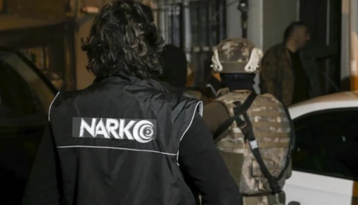 İzmir'de uyuşturucu operasyonu!             