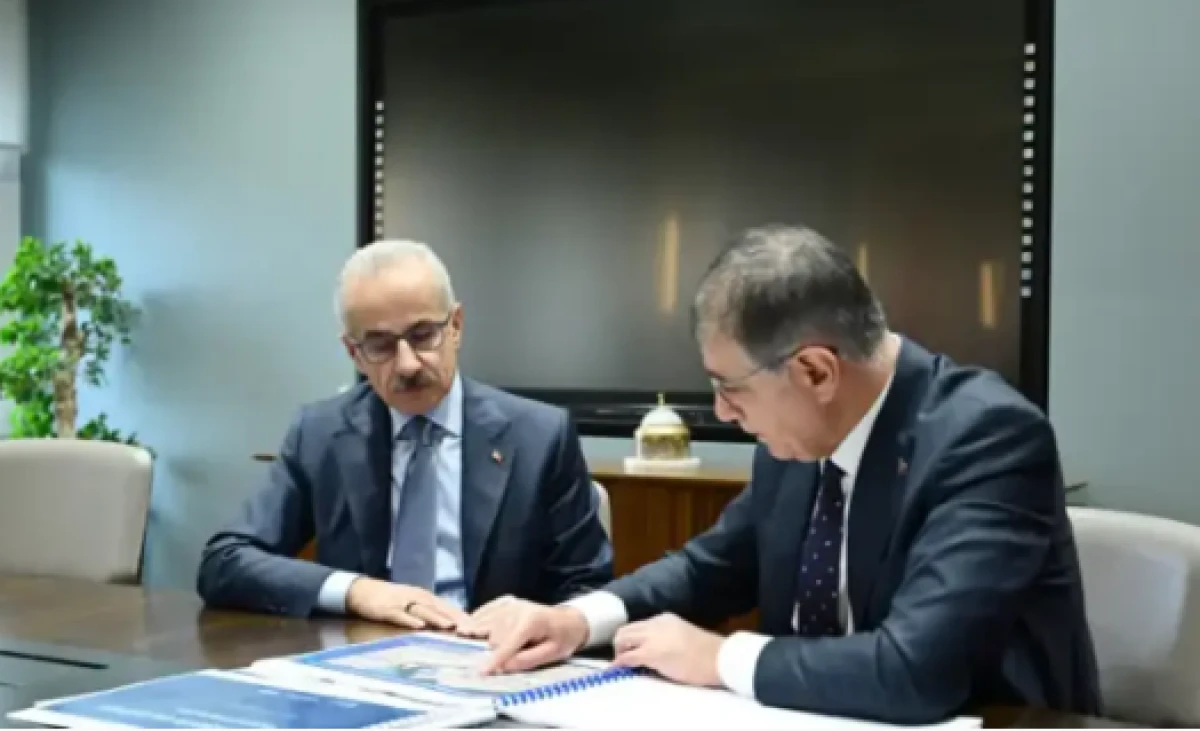 İzmir'in ulaşımında dev adım! Deniz altından raylı sistem ve yeni &ccedil;evre yolu masada