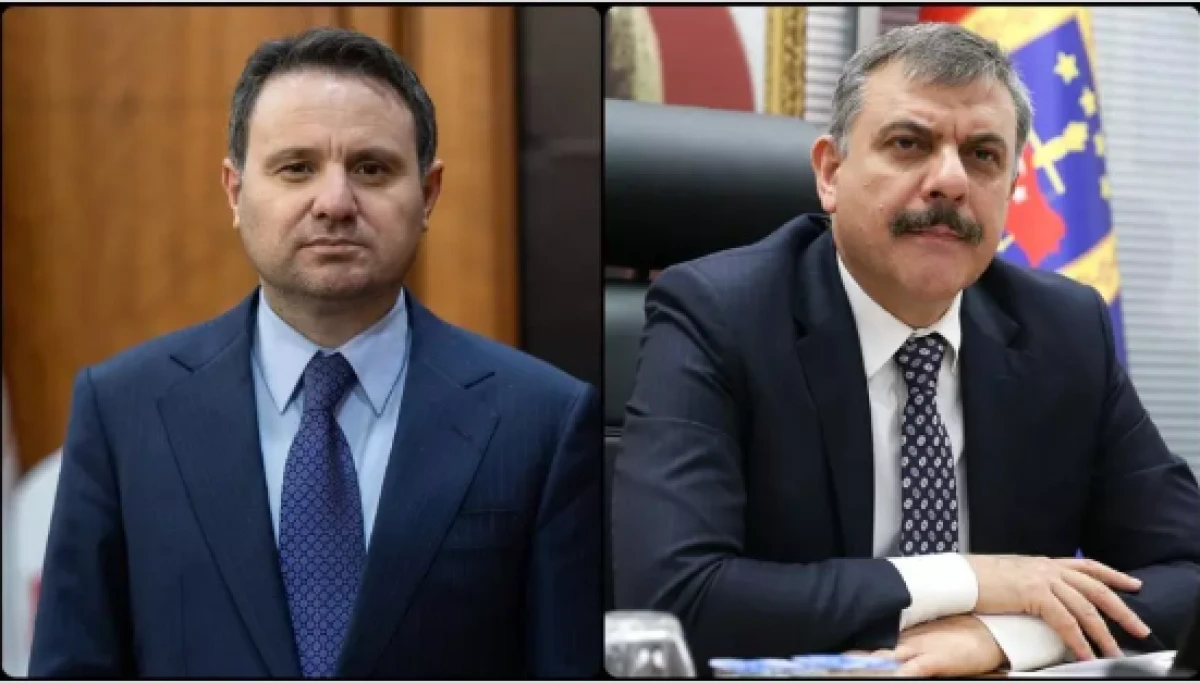 Kabine kritik g&uuml;ndemle toplanıyor                   