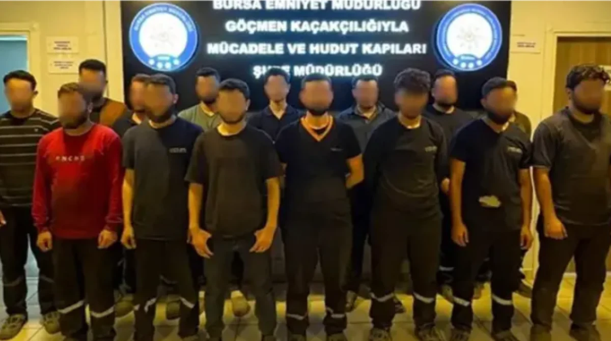 Ka&ccedil;ak g&ouml;&ccedil;menlere yer temin edip, &ccedil;alıştıran 2 ş&uuml;pheliye g&ouml;zaltı