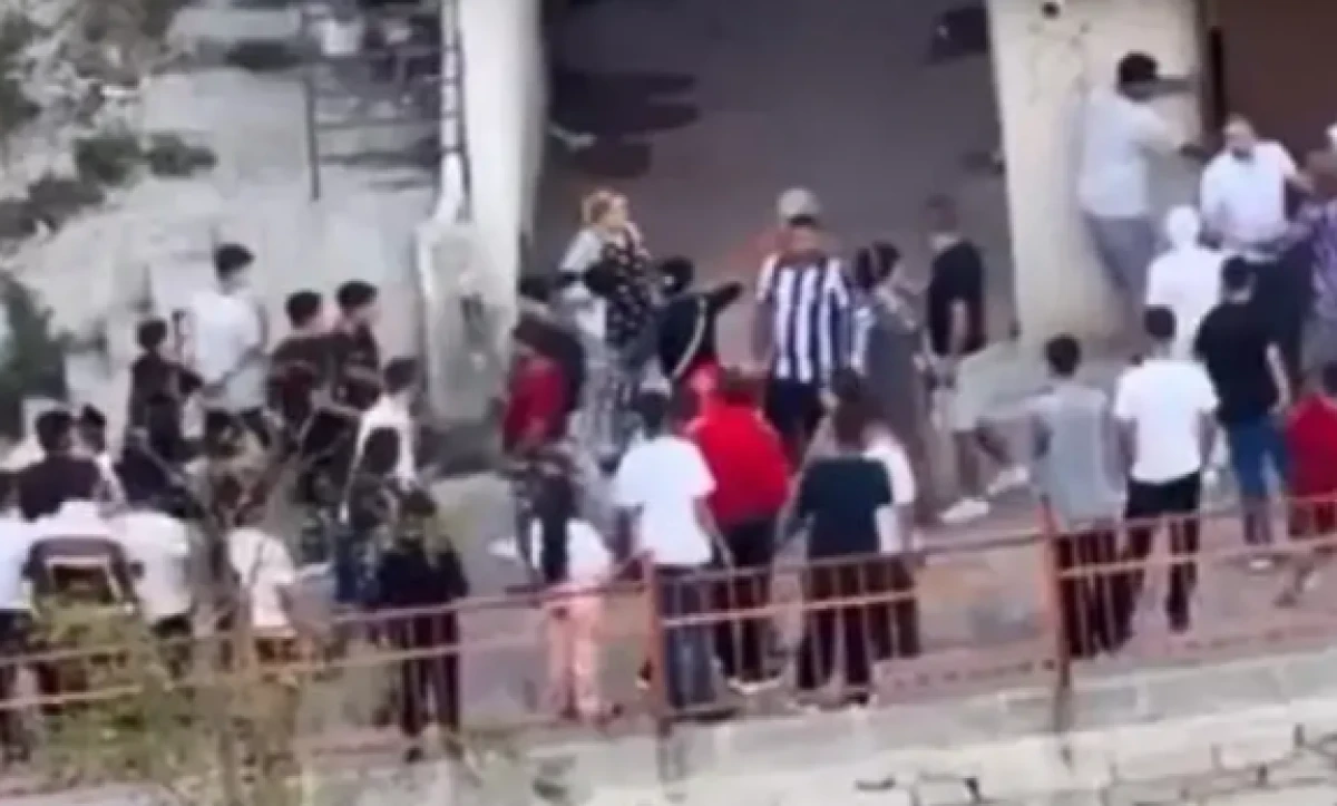 Kağıthane'de 4 &ccedil;ocuğun anlattıkları mahalleliyi sokağa d&ouml;kt&uuml;