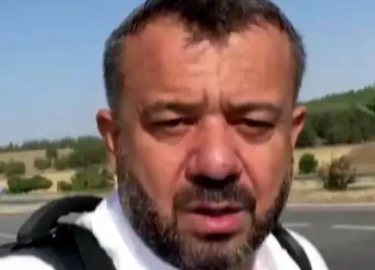 Kahramanmaraş'tan y&uuml;r&uuml;yerek ve otostop &ccedil;ekerek umreye gidiyor