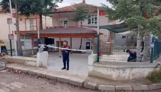 Kahvehanede husumetlisi tarafından öldürüldü 