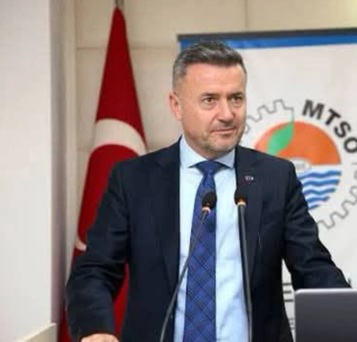 KAMERALARIN &Ouml;N&Uuml;NDE &ldquo;&Uuml;RETİCİ KORUNMALI&rdquo; DİYORDU&hellip;