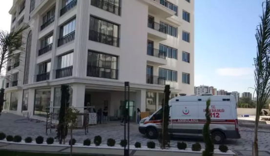 Kamyonetiyle kaza yaptı, yaralı arkadaşını da bırakıp kaçtı 