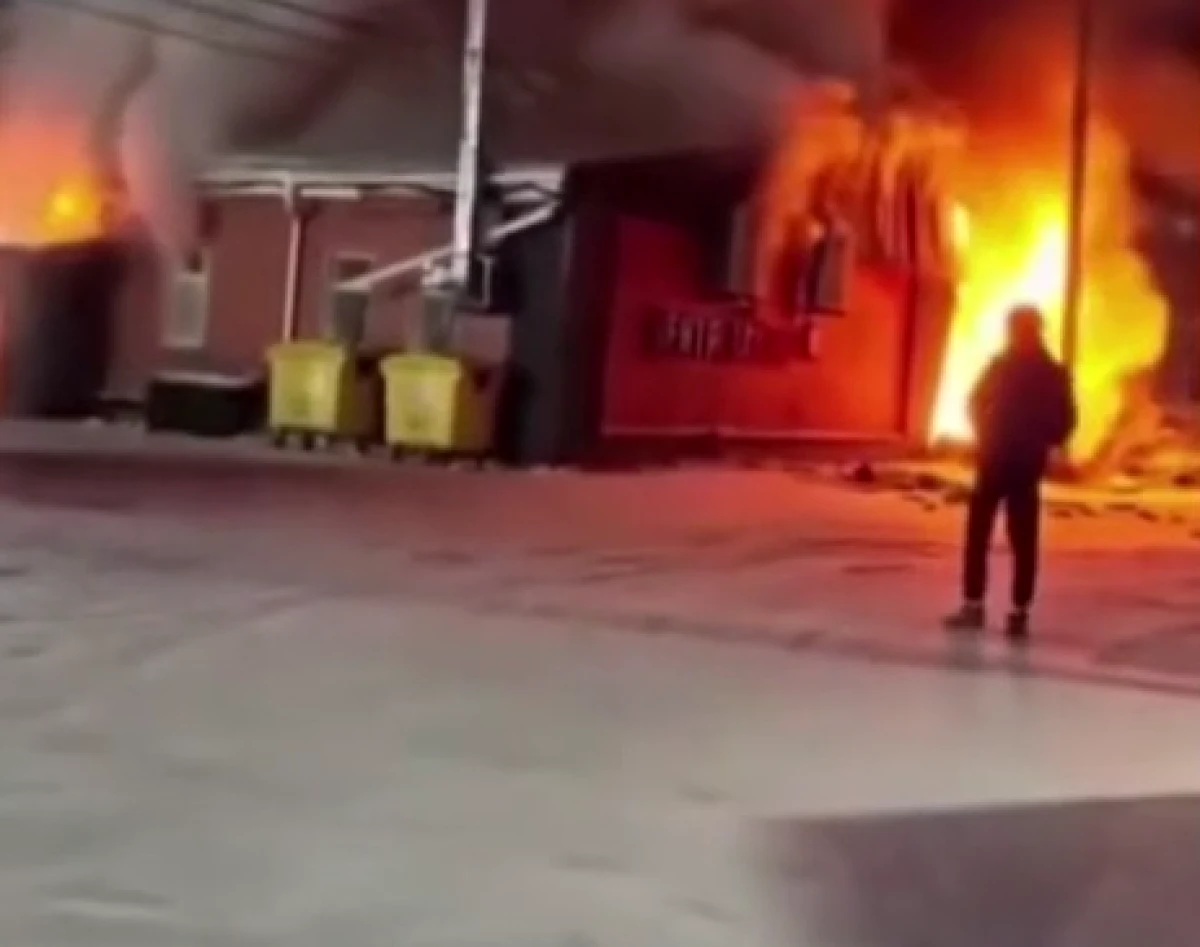 Kazakistan&rsquo;da kafede gaz t&uuml;p&uuml; patladı: 7 &ouml;l&uuml;, 19 yaralı