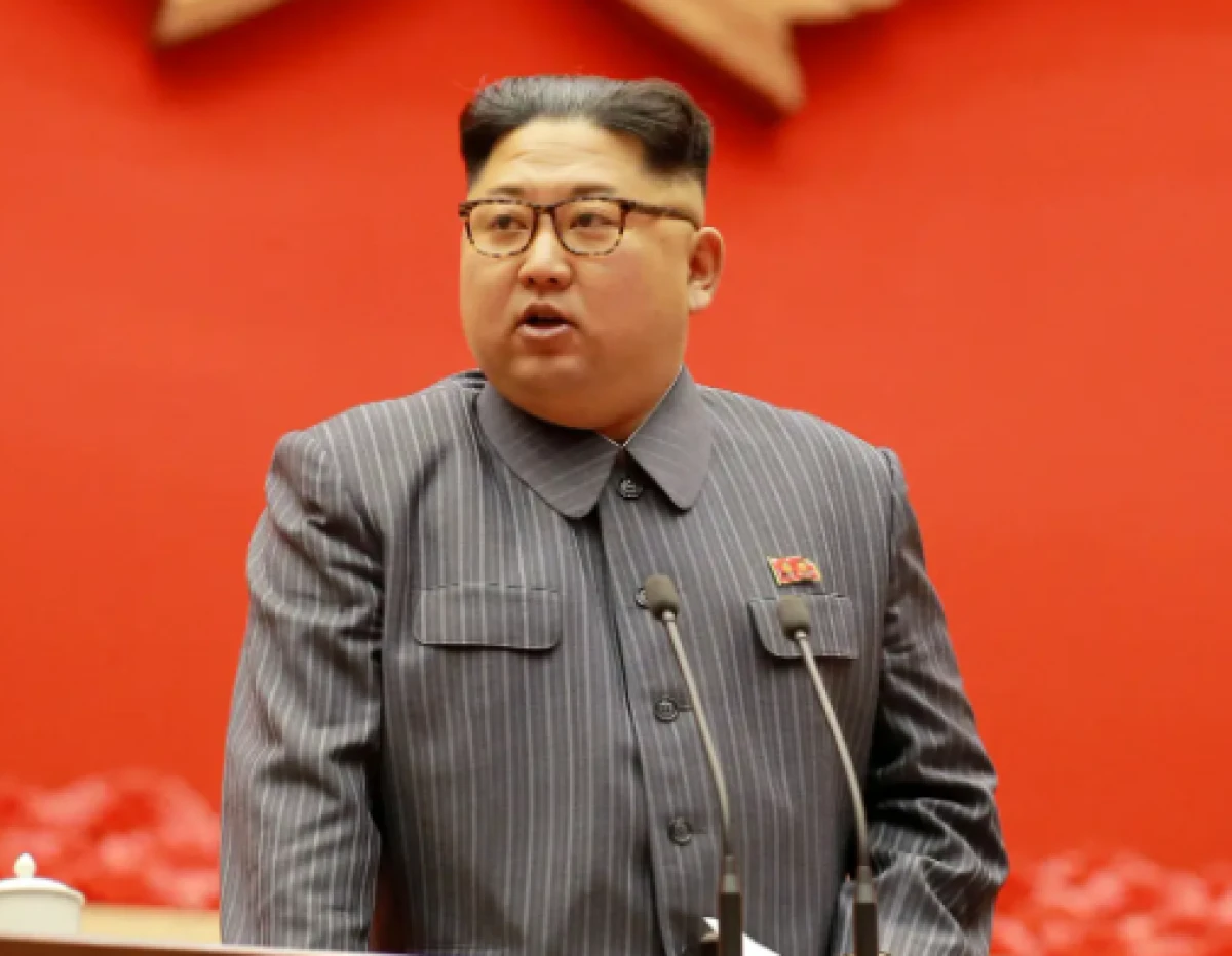 Kim Jong-Un &ouml;ld&uuml; iddiası! T&uuml;m d&uuml;nyayı sallayan haber! Halefi ortaya &ccedil;ıktı