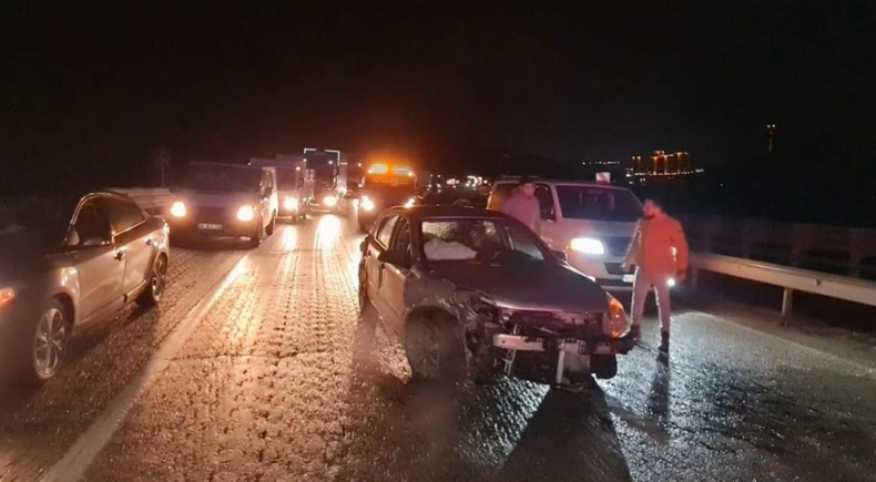 Kırıkkale'de yaralılara müdahale eden sağlık ekibine otomobil çarptı