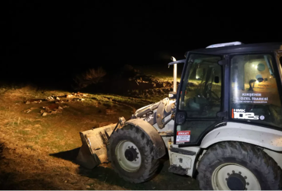 Kırşehir'de bulunan 13 cansız hayvan jandarmayı harekete ge&ccedil;irdi    