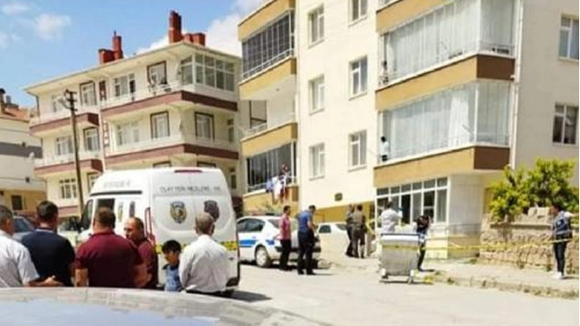 Kırşehir'de korkunç cinayet! Ablasını öldürdü        