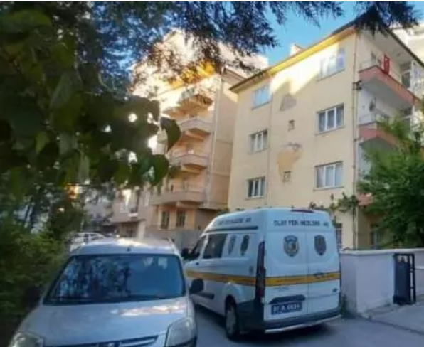 Kız arkadaşının eski sevgilisi tarafından öldürüldü 