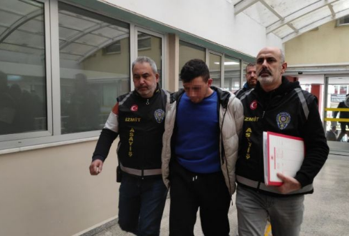 Kocaeli'de halk otobüsü şoförünü darbeden zanlı tutuklandı     