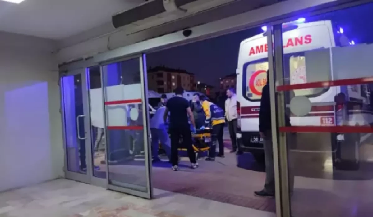 Köyün ortasında tartıştığı adamı öldürdü, kızı ağır yaralı