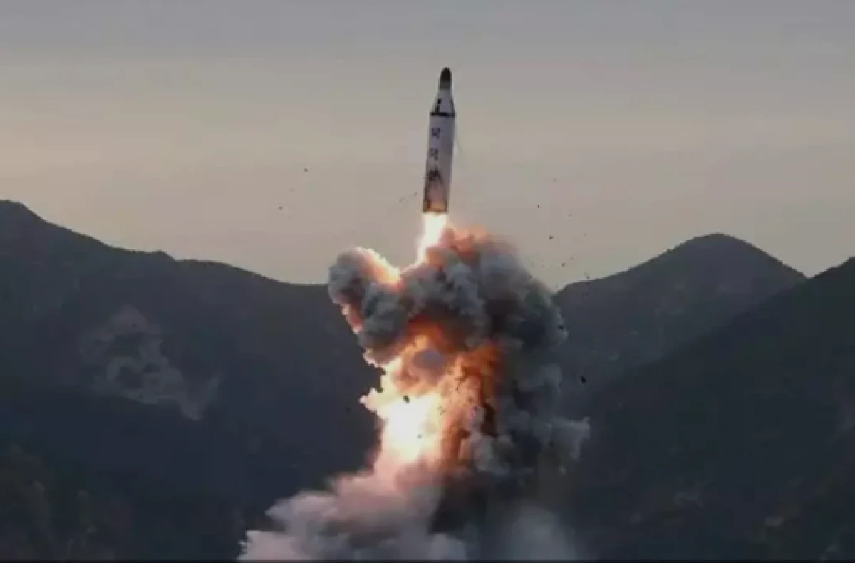 Kuzey Kore, Doğu Denizi istikametine &ccedil;ok sayıda f&uuml;ze fırlattı     