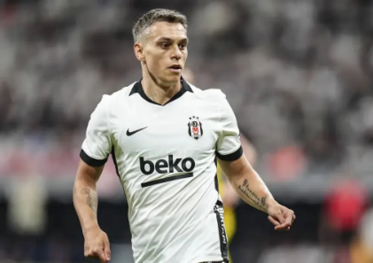 Leandro Trossard'dan Beşiktaş'a k&ouml;t&uuml; haber!