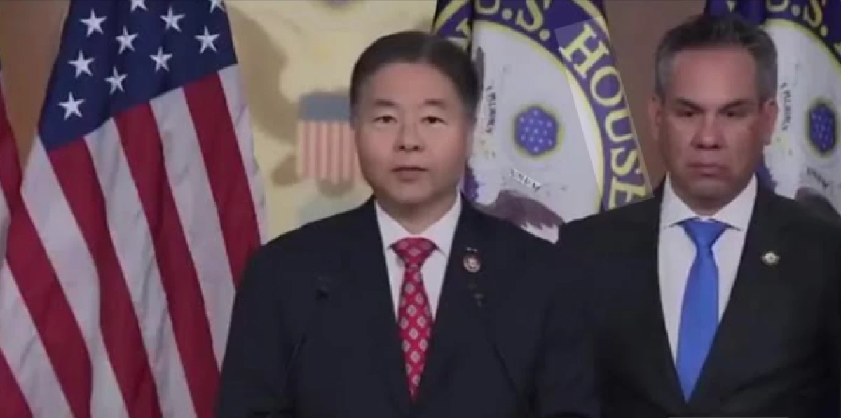 Lieu: Trump &ccedil;ocuklara tecav&uuml;z etti                                  