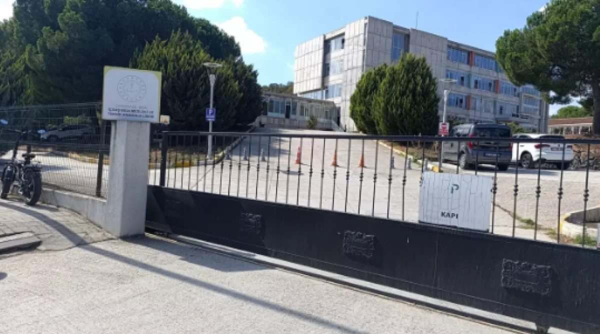 Lise öğrencisi ayağına basan arkadaşını komalık etti