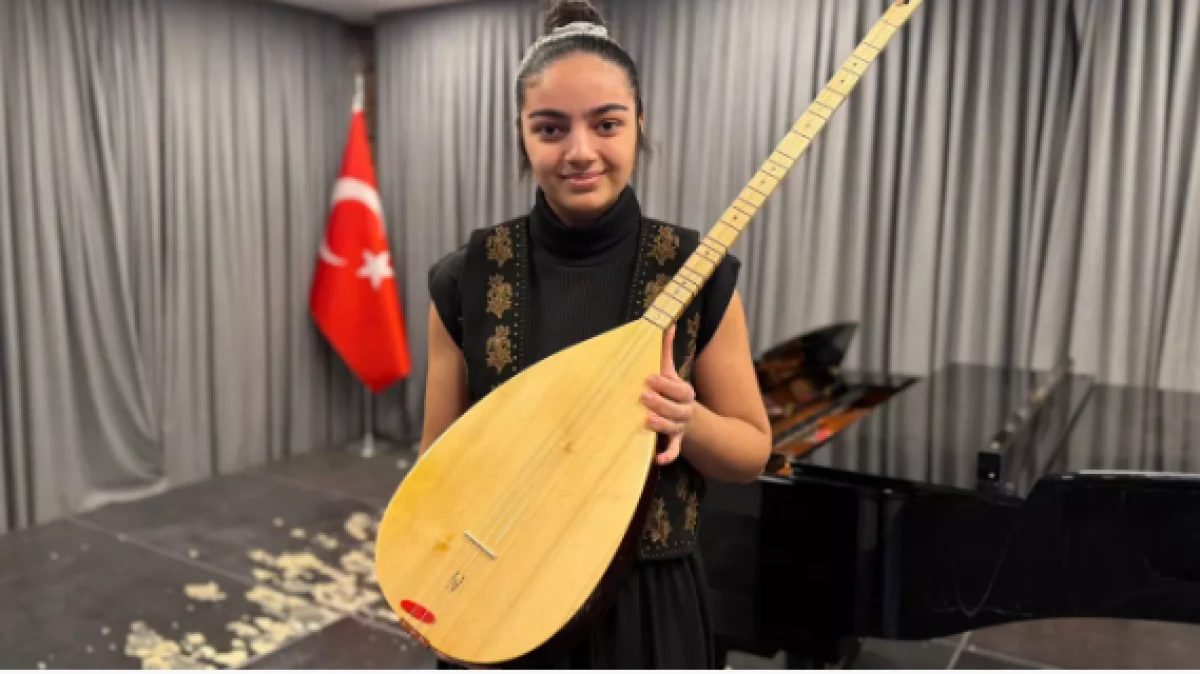 Liseli Zeynep'ten uluslararası başarı: 3 yarışmada 9 &ouml;d&uuml;l 