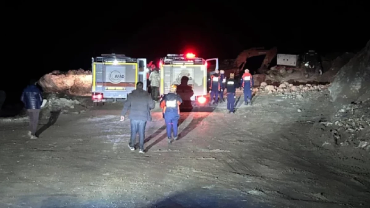 Maden ocağı göçtü! Şantiye müdürü enkaz altında kaldı