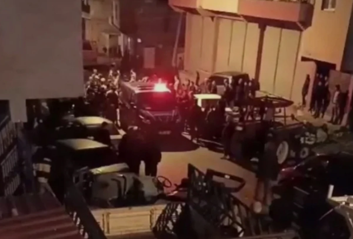 Mahalle karıştı: 1 ölü, 6 yaralı                 