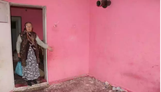 Mahkeme kararıyla çıkarabildiği kiracısı, daireyi çöp eve çevirmiş 